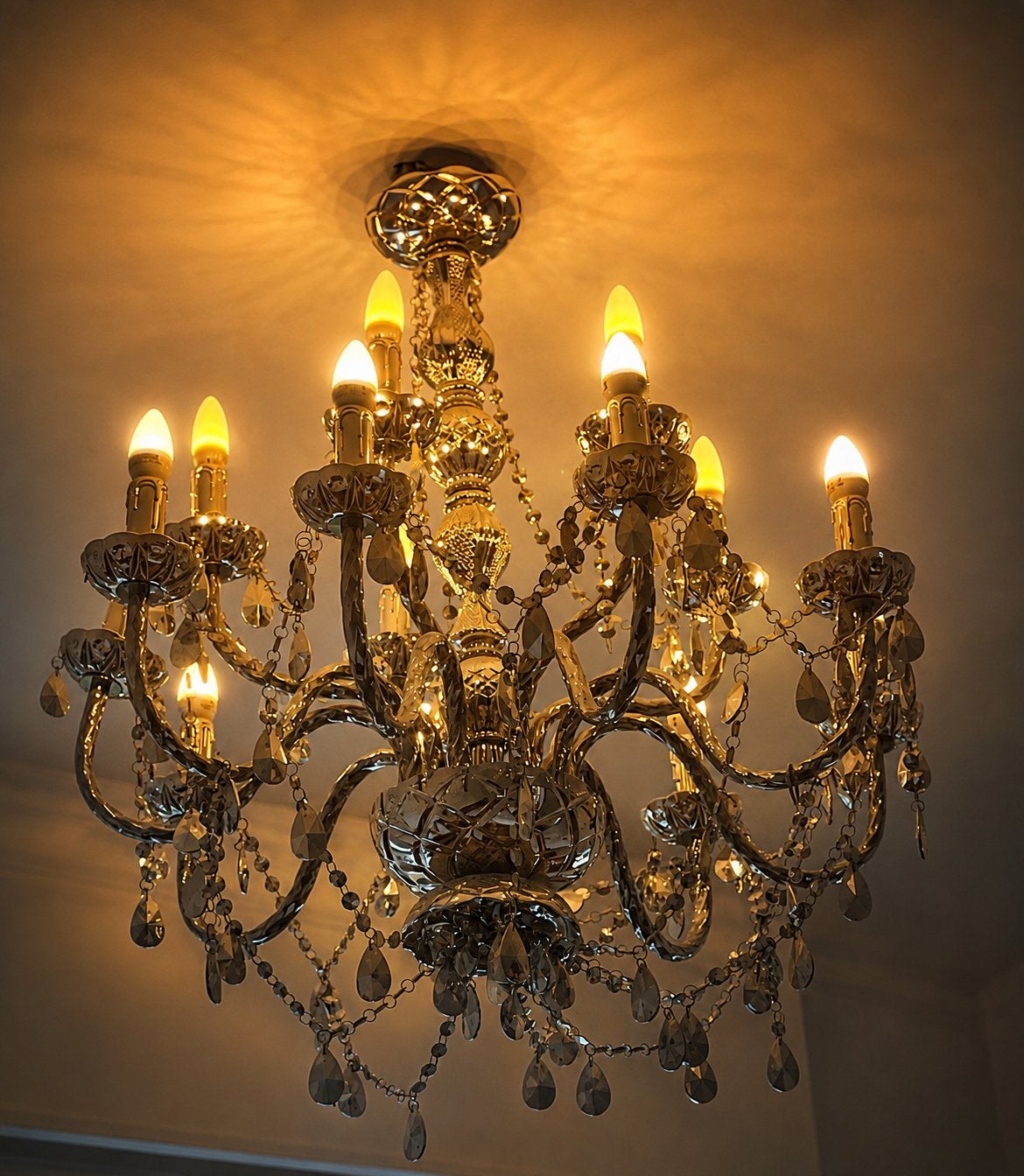 Elegante kroonluchter – glas/imitatie kristal – goudkleurig, Ophalen, Glas