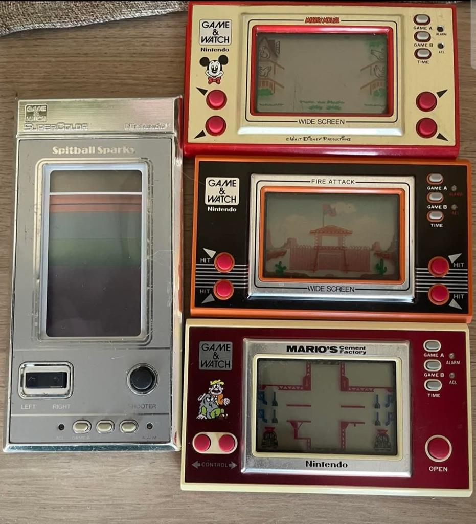 4 jeux et montres en bon état de fonctionnement !, Enlèvement ou Envoi
