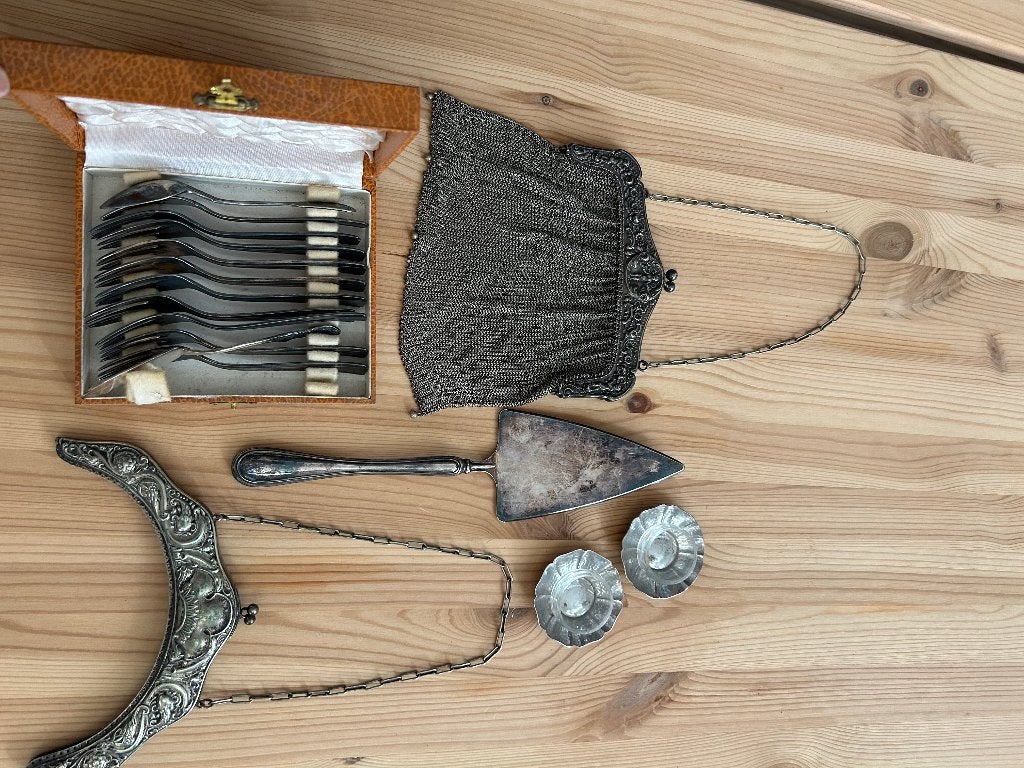 Assortiment zilverwerk, Ophalen