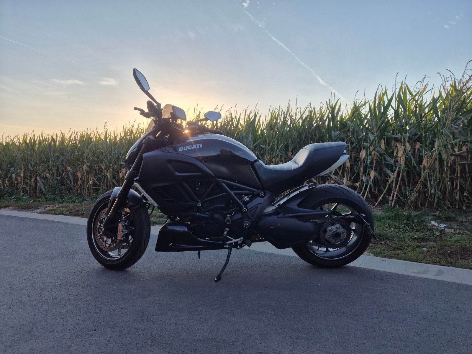 Ducati Diavel Carbon editie 2012, 2 cilinders, Occasion, Motorrijbewijs A, Particulier