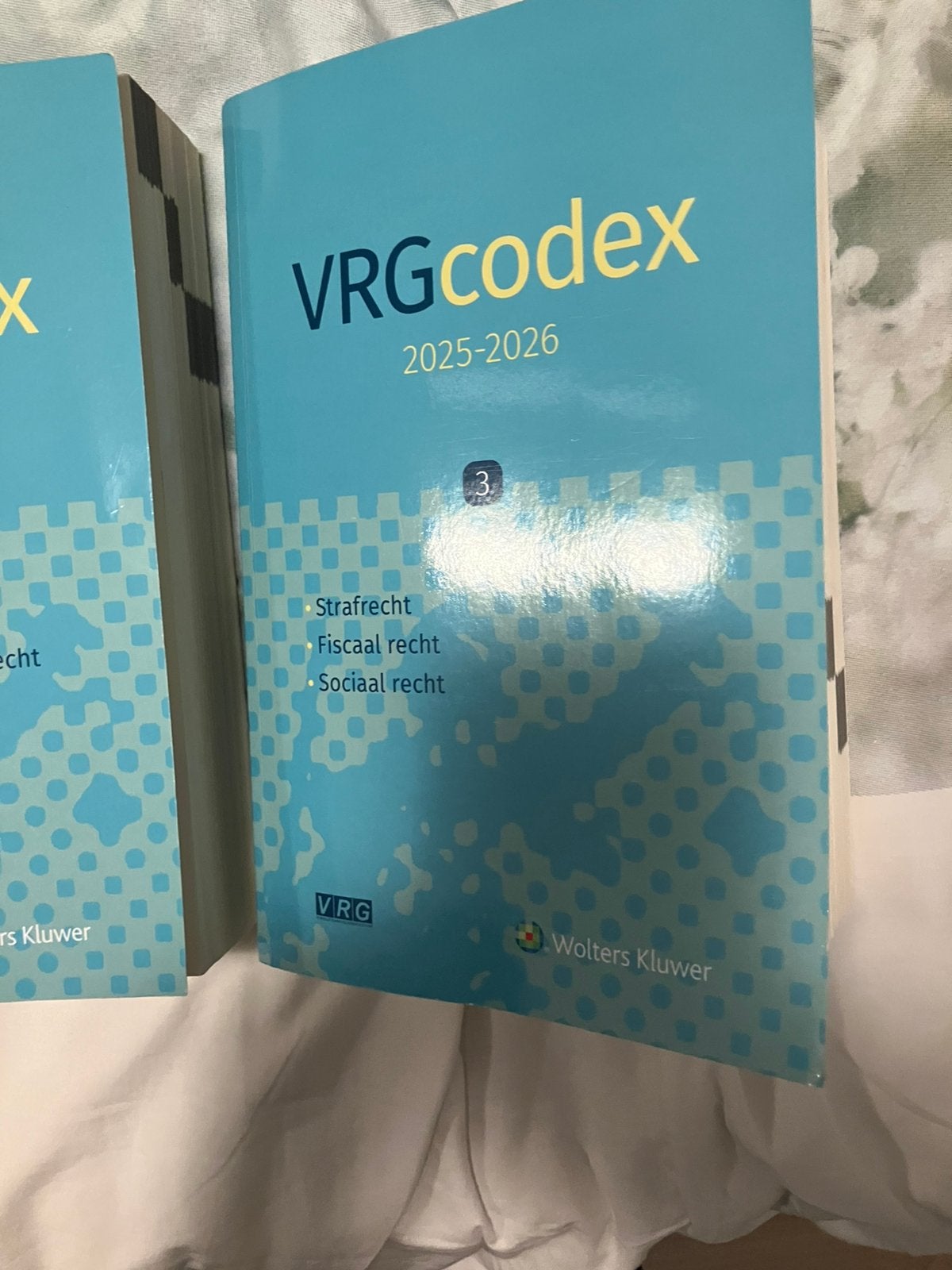 3 codex boeken 2025/2026, Ophalen of Verzenden, Gelezen