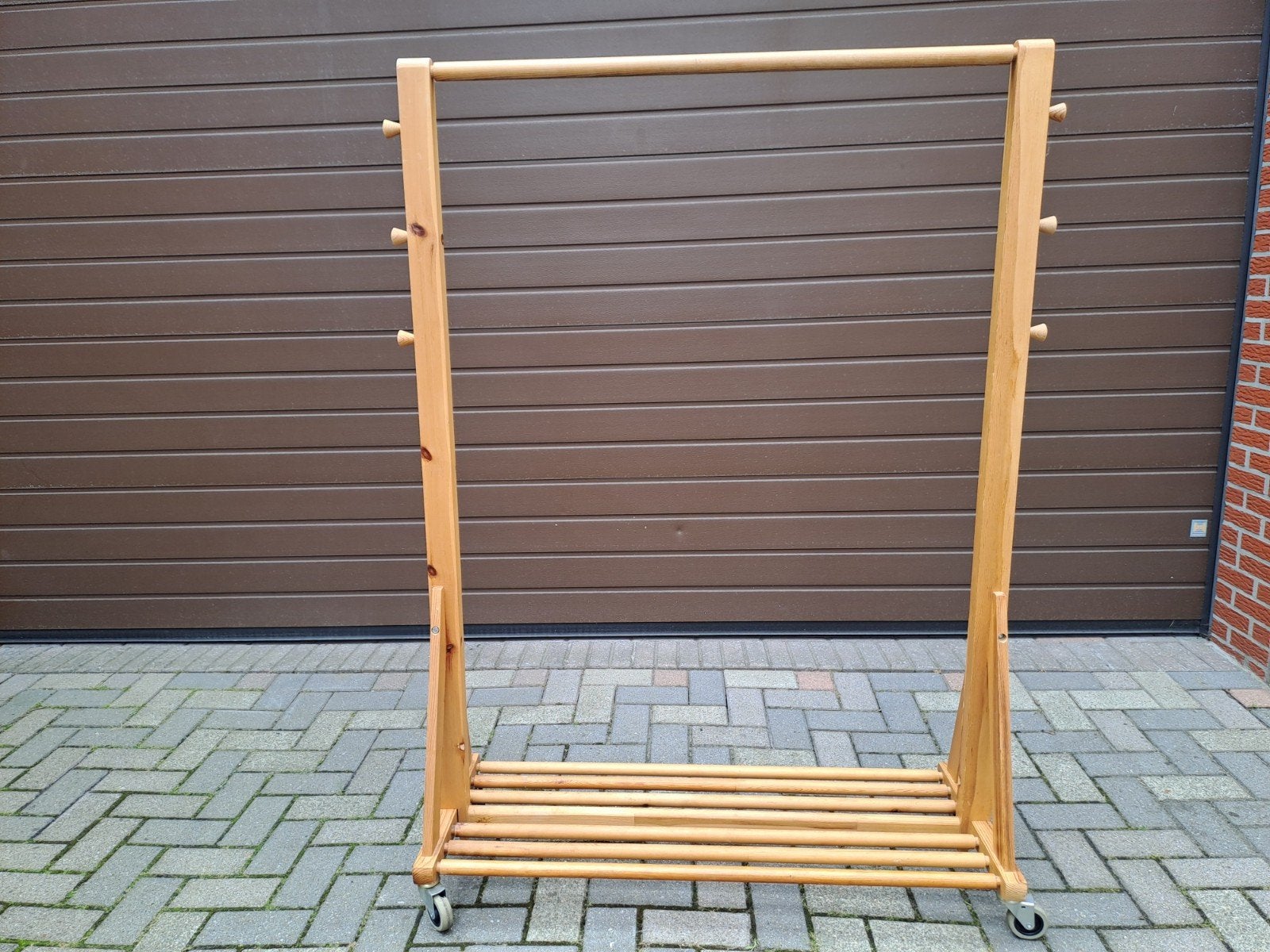 Porte-vêtements en bois massif, Enlèvement