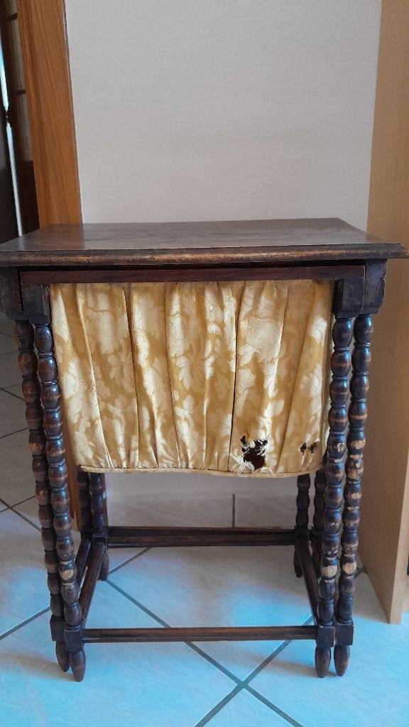 Ancien meuble à couture, Enlèvement