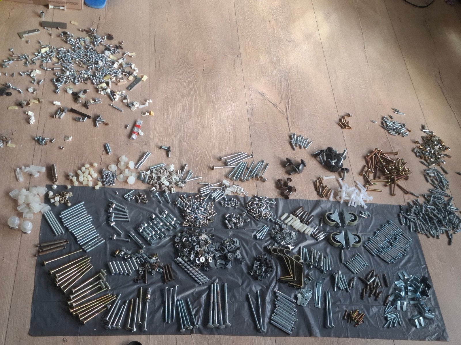 Lot quincaillerie Meubles 8kg, Enlèvement