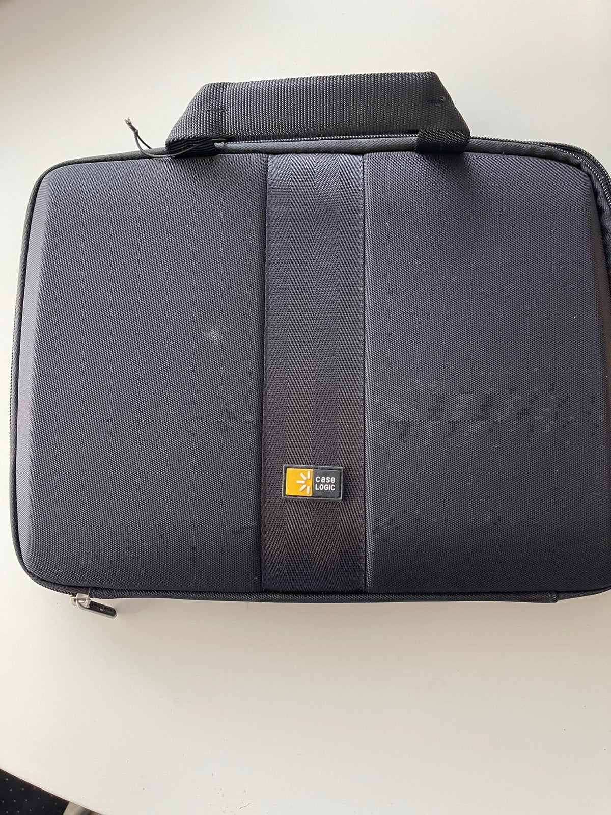 Case logic. Laptop tas, Verzenden, Zo goed als nieuw, Case Logic, Zwart