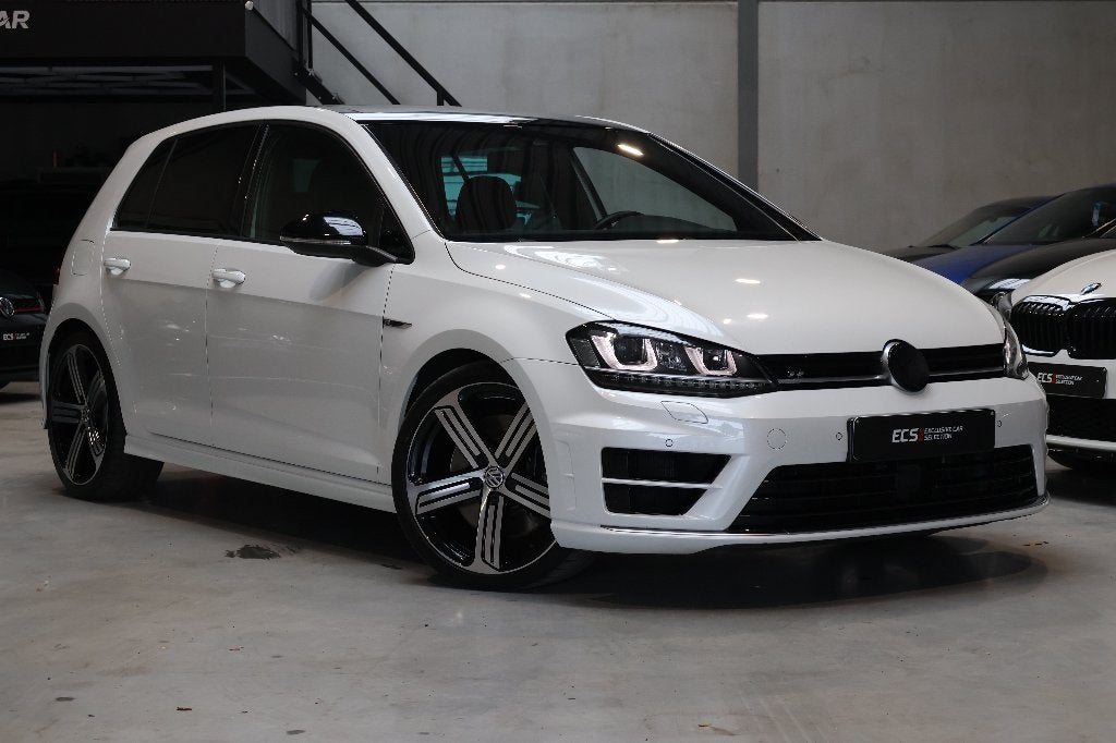 Volkswagen Golf 7R | 4 Motion | DSG | Panorama |19 "| Camera, Automaat, 4 cilinders, 1984 cc, Alcantara