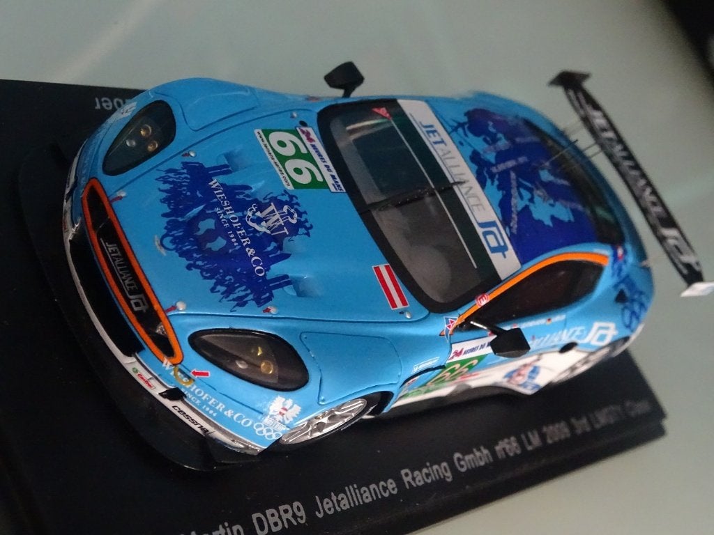 Spark Aston Martin DBR9 Le mans 2009 LM 1/43, Ophalen of Verzenden, Zo goed als nieuw, Auto, Overige merken