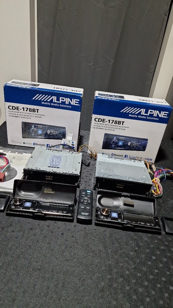 2 autoradio Alpine CDE-178BT 1 din, Autos : Divers, Autoradios, Enlèvement ou Envoi, Utilisé