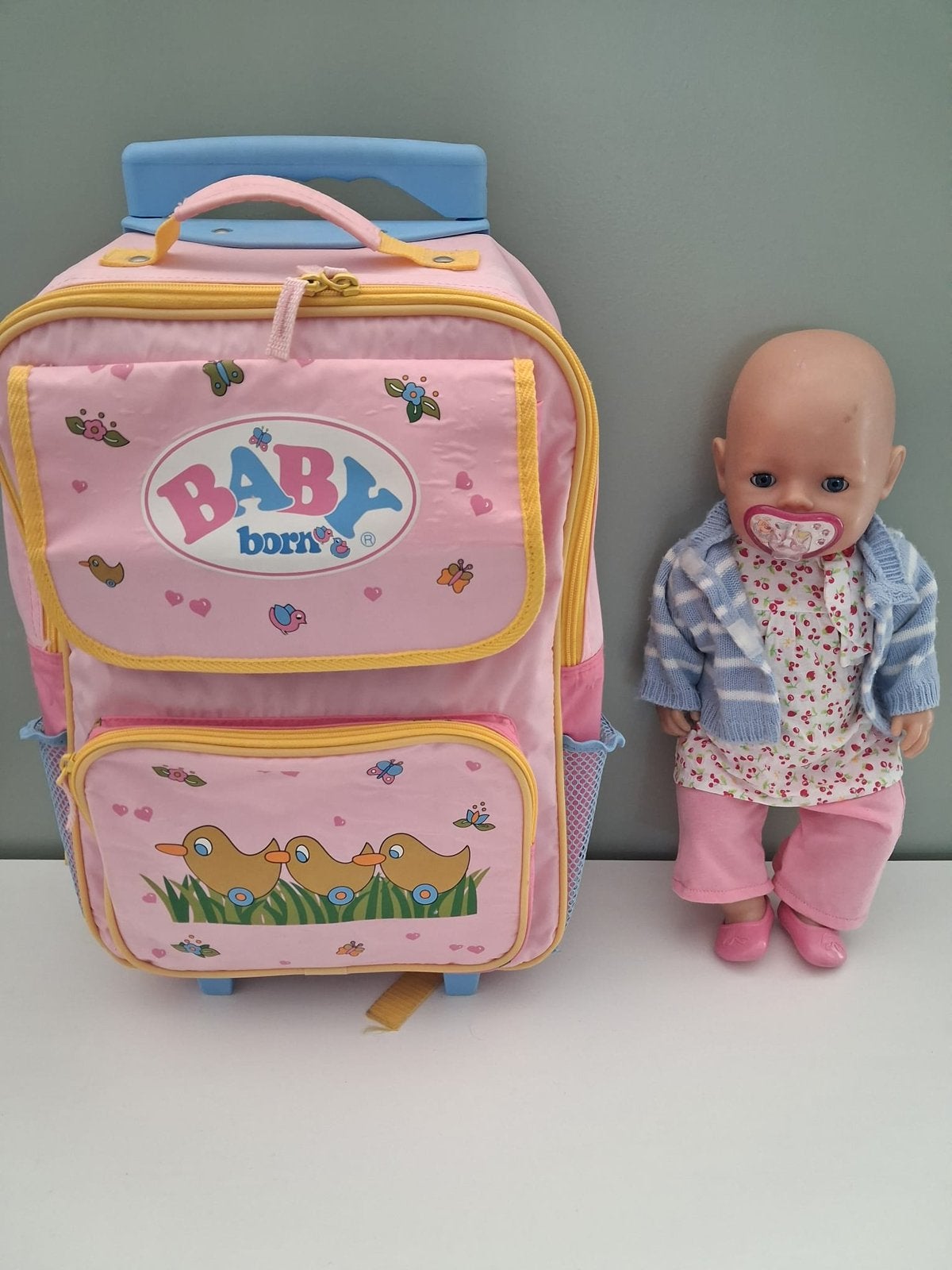 Pop babyborn met koffer en kleding, Ophalen, Zo goed als nieuw
