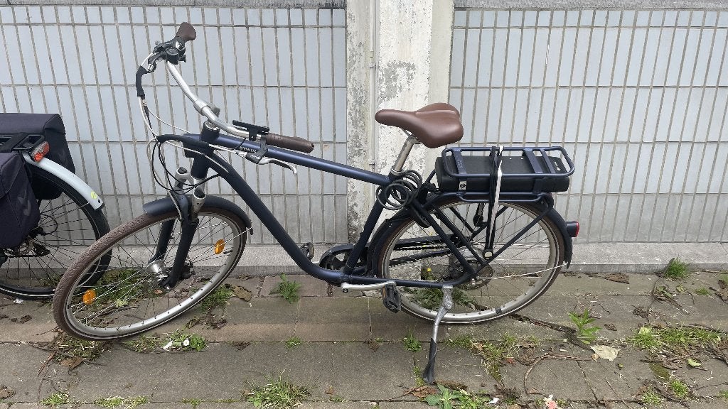 Elektrische fiets Decathlon, Gebruikt, 55 tot 59 cm, 30 tot 50 km per accu, Ophalen