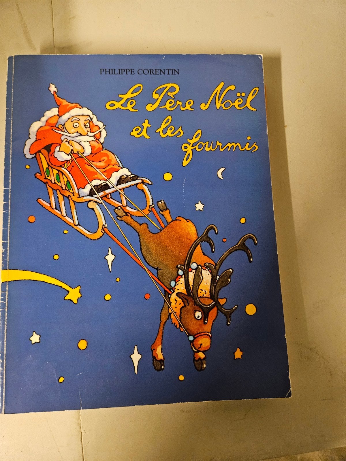 Le père Noël et les fourmis, Livres, Enlèvement