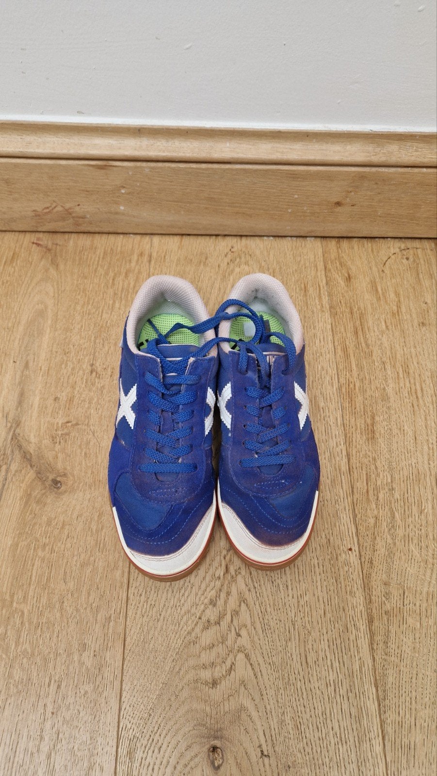sport shoes size 35, Munich, Ophalen of Verzenden, Zo goed als nieuw, Jongen of Meisje