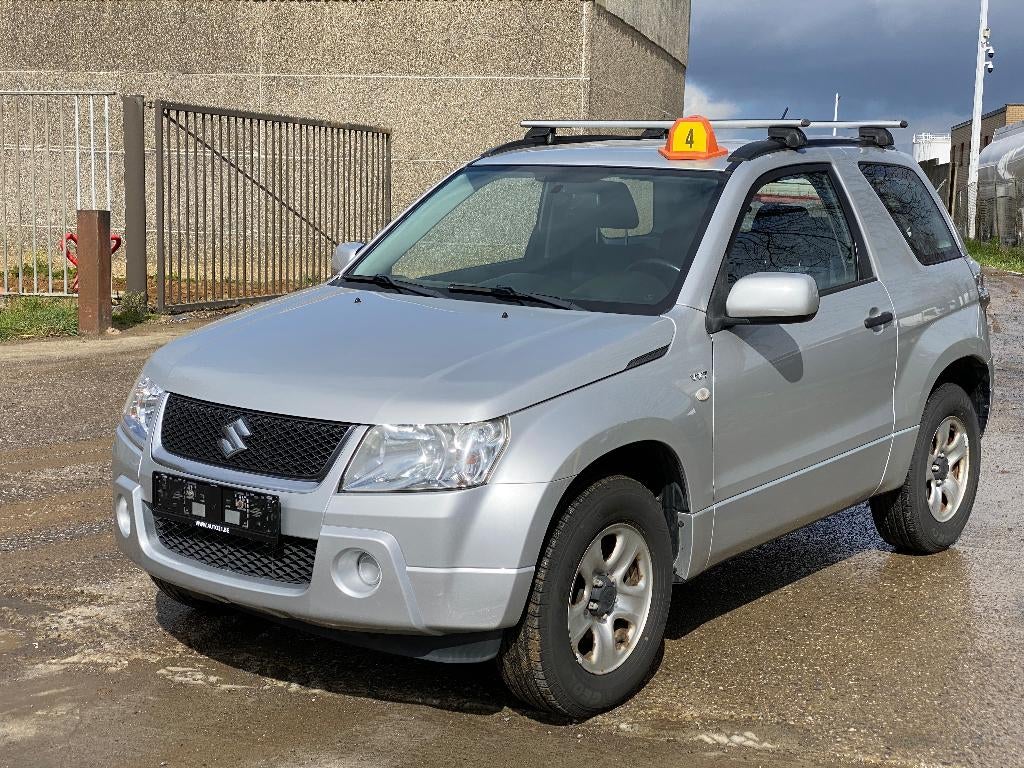 Suzuki Grand Vitara 1.6i JX Airco 75.000km, Argent ou Gris, 4 portes, Entreprise, Noir