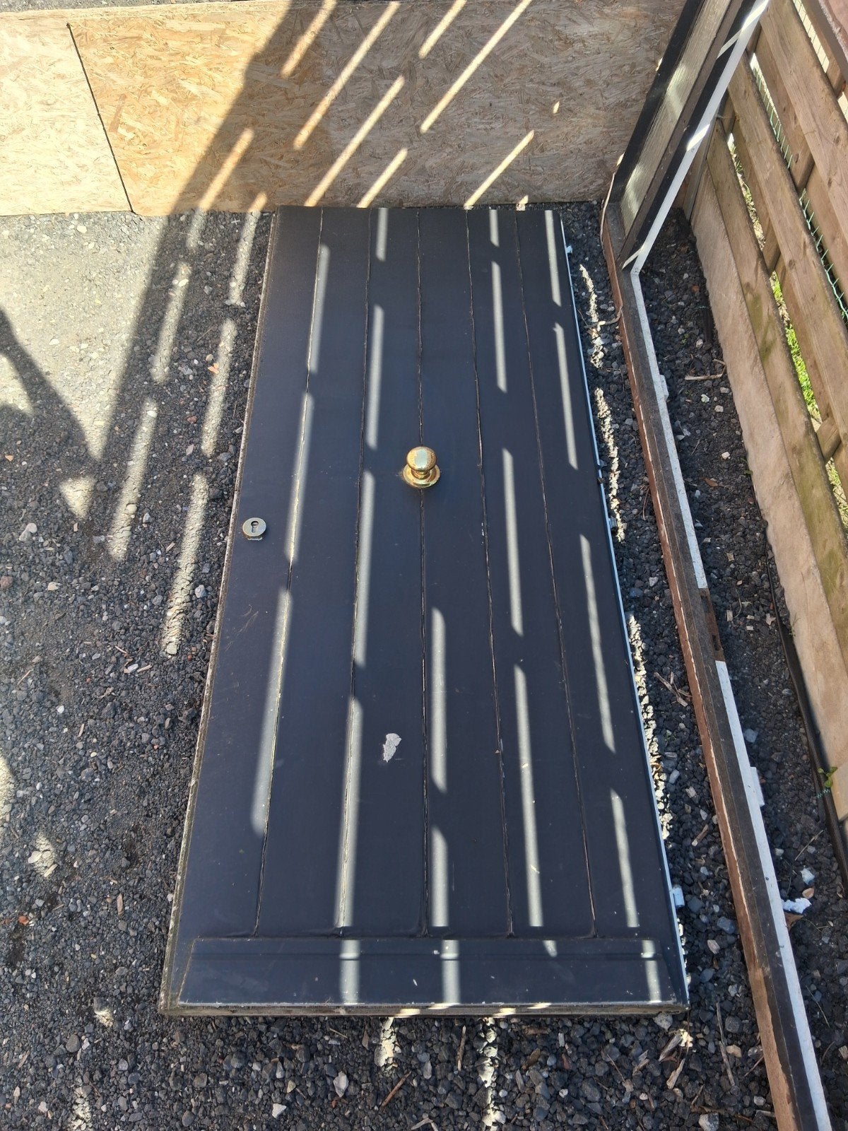 houten deur met deurkader, Doe-het-zelf en Bouw, Ophalen, Gebruikt, Hout