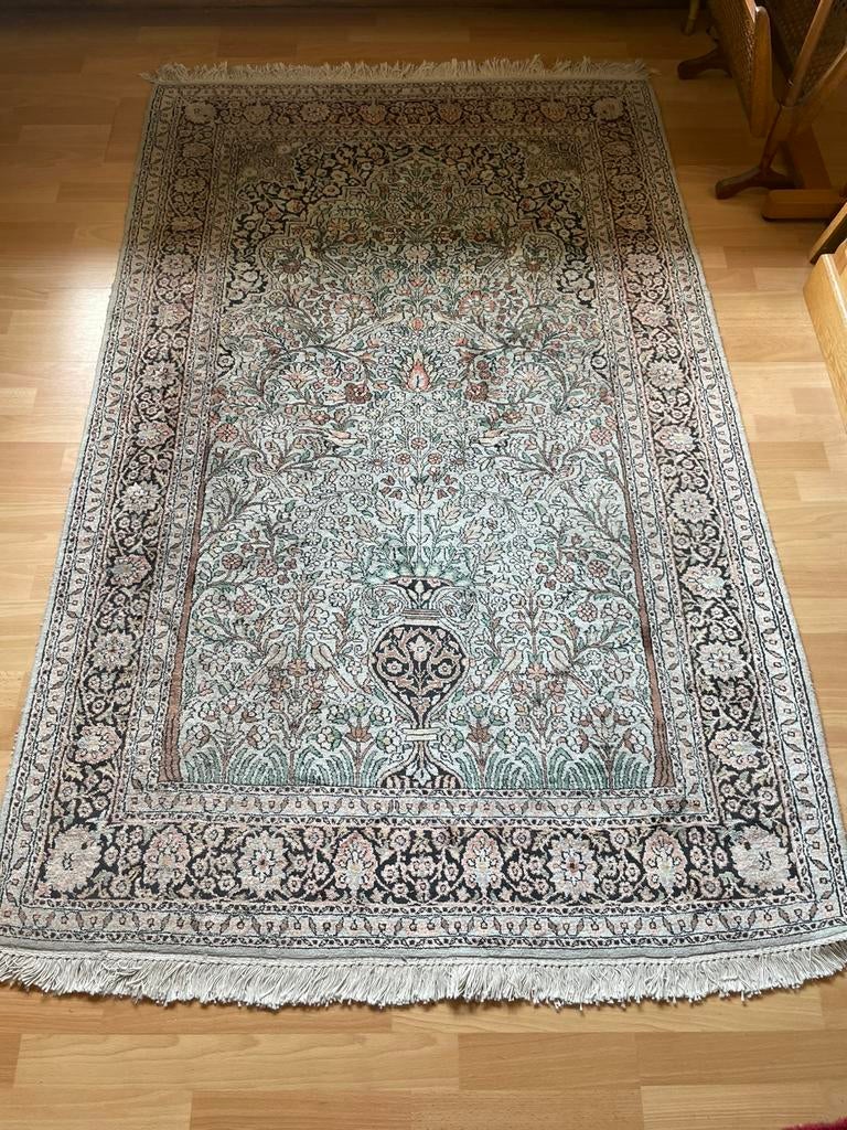 Tapis oriental noué à la main, Enlèvement, Comme neuf