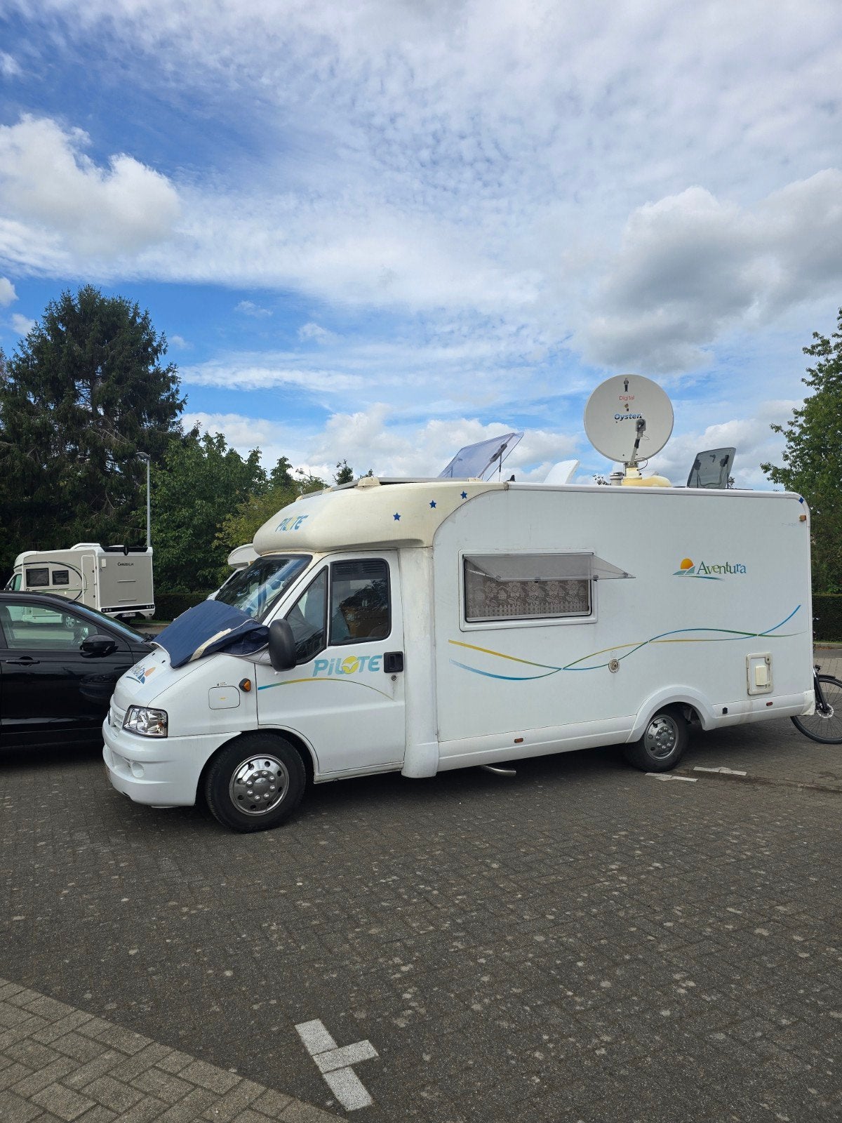 Magnifique Pilote Adventura P650XAP, Caravanes & Camping, 6 à 7 mètres, Siège standard, Toilette à cassette, Fiat