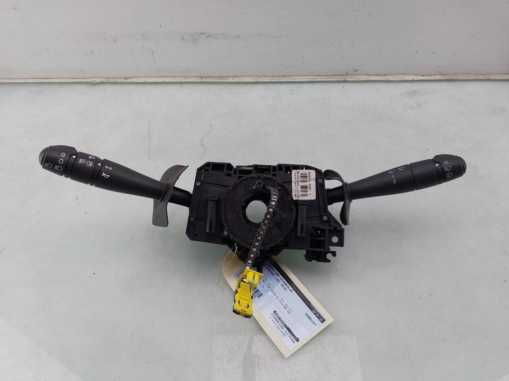 COMBISCHAKELAAR STUUR Dacia Sandero I (BS) (|8200792587|), Auto-onderdelen, Gebruikt, Dacia
