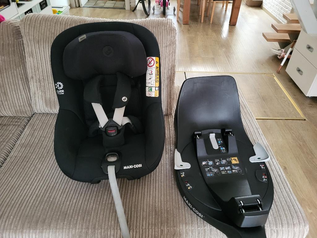 Autostoel Maxicosi pearl + basis (draaibaar), Kinderen en Baby's, Autostoeltjes, Ophalen, Gebruikt, 0 t/m 18 kg, Slaapstand