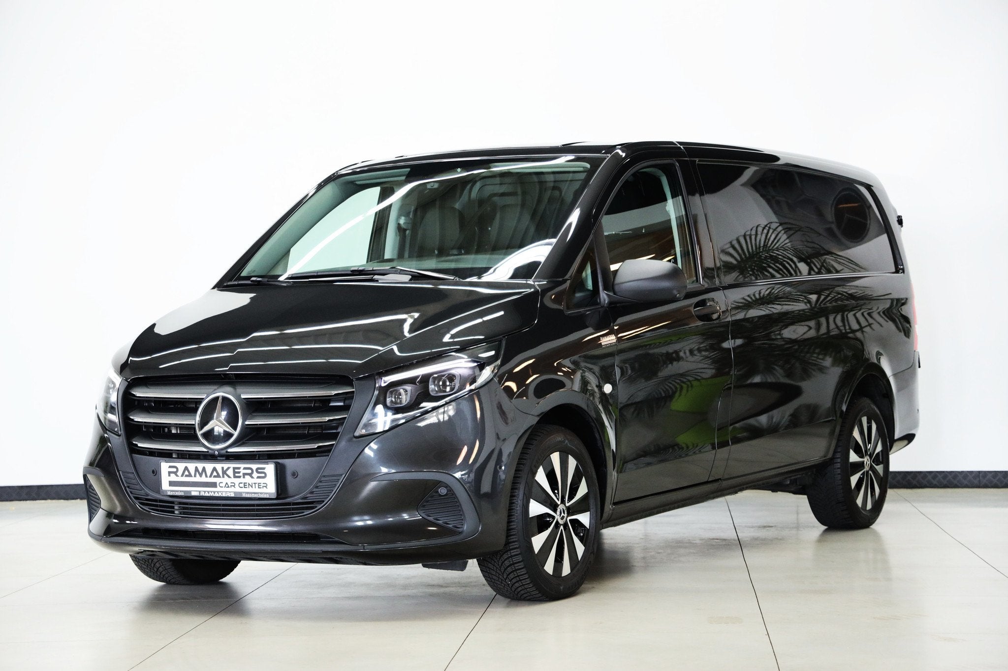 Mercedes-Benz Vito 119 CDI L2 SELECT Automaat FULL OPTION, Auto's, Automaat, Achterwielaandrijving, Gebruikt, Zwart