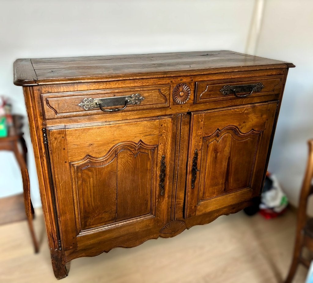 Buffet bas ancien en chêne massif – Style Louis XV, Enlèvement