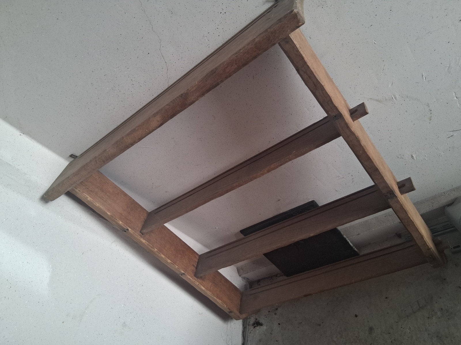 meuble chene et 2 tabourets