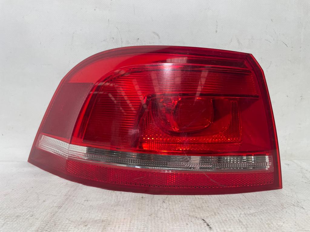 Linker achterlicht VW PASSAT 3AF945095E, Auto-onderdelen, Ophalen, Gebruikt, BMW