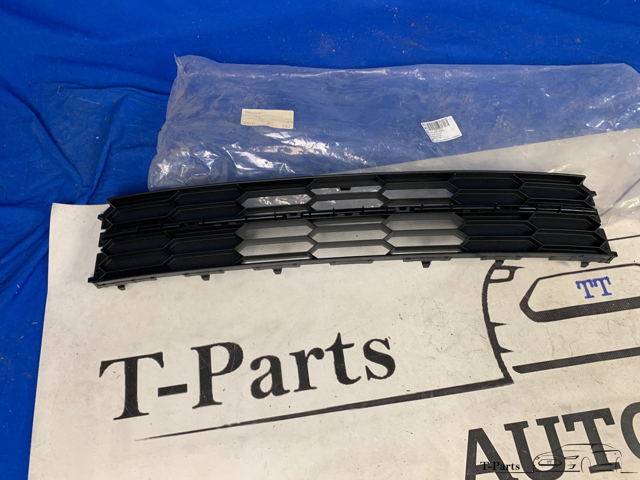 Skoda superb rooster grille gril voorbumper 3t0853677, Info@fabrikant.eu, Fabrikant BV, Nieuw, Skoda