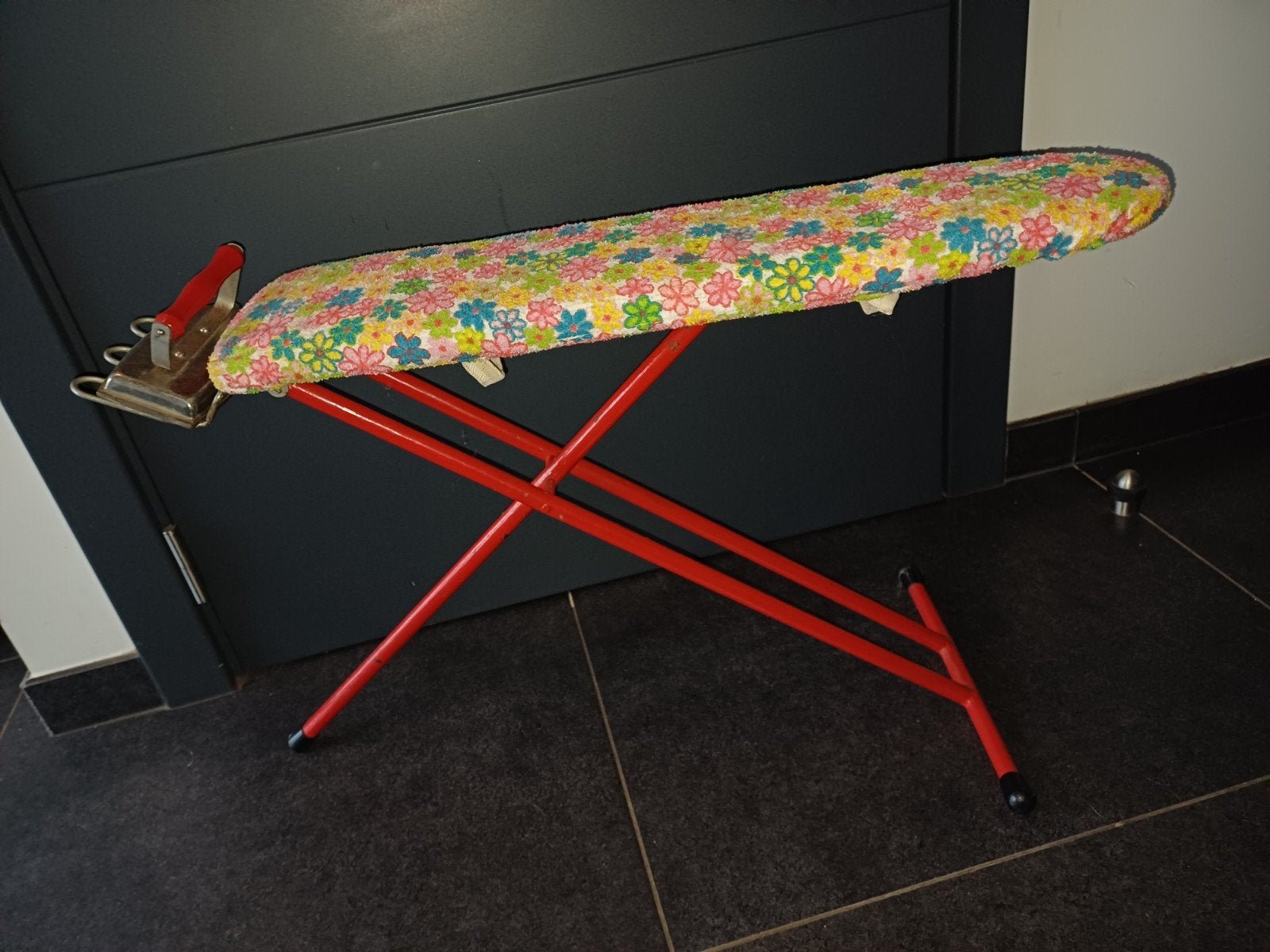Antiek kinder struikplank en strijkijzer, Ophalen