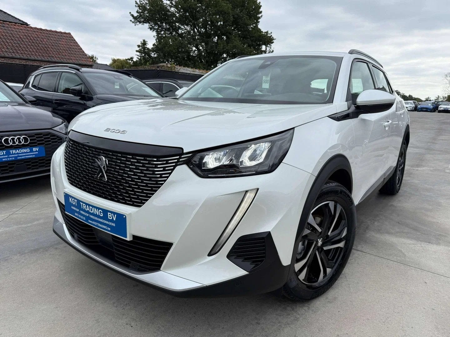 Peugeot 2008 1.2i ALLURE NAVIGATIE LEDER CAMERA CARPLAY FULL, Autos : Divers, Boîte manuelle, 1199 cm³, Blanc, Essence