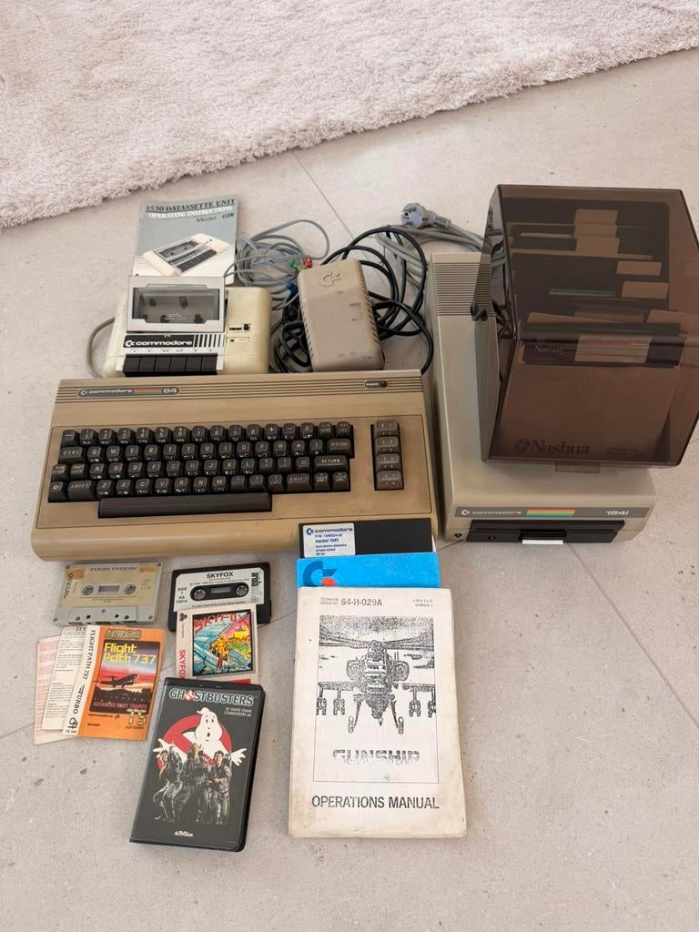 Commodore 64 met accessoires, Informatique & Logiciels, Enlèvement