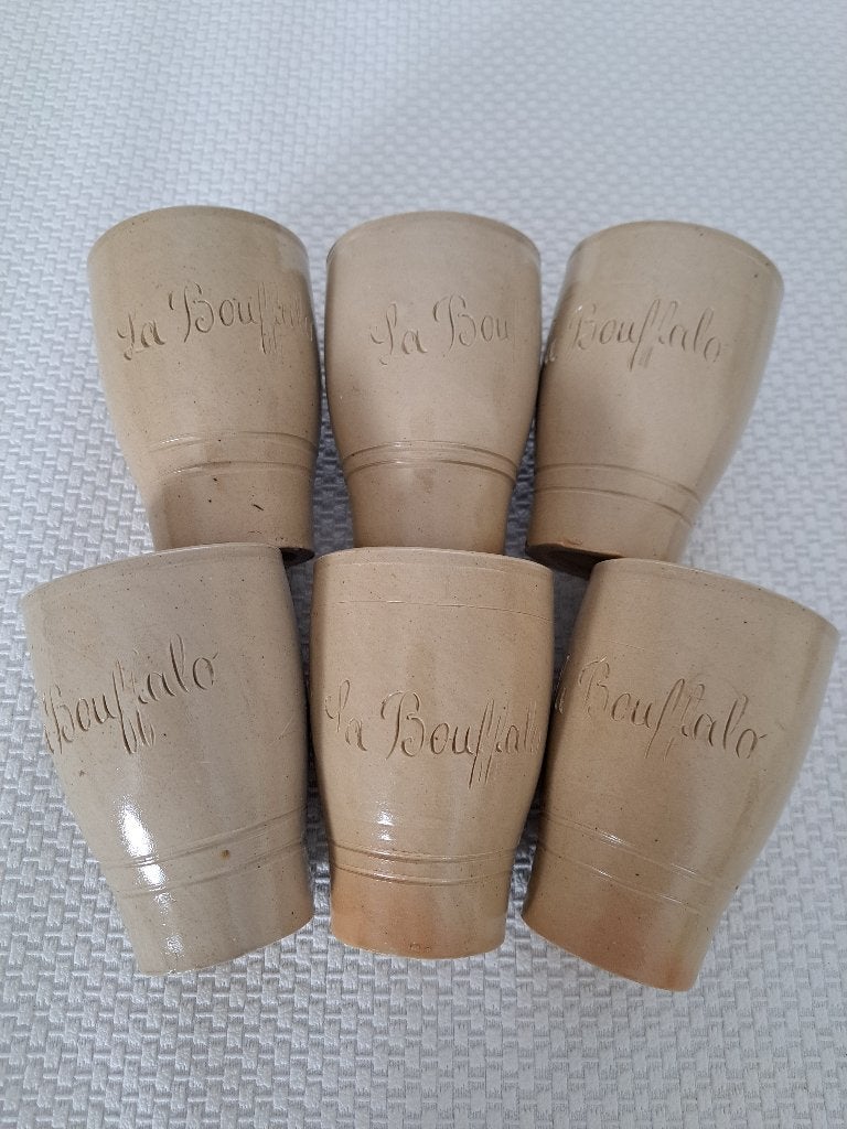 A vendre 6 chopes en grés  "la bouffalo", Enlèvement, Neuf, Chope(s), Autres marques