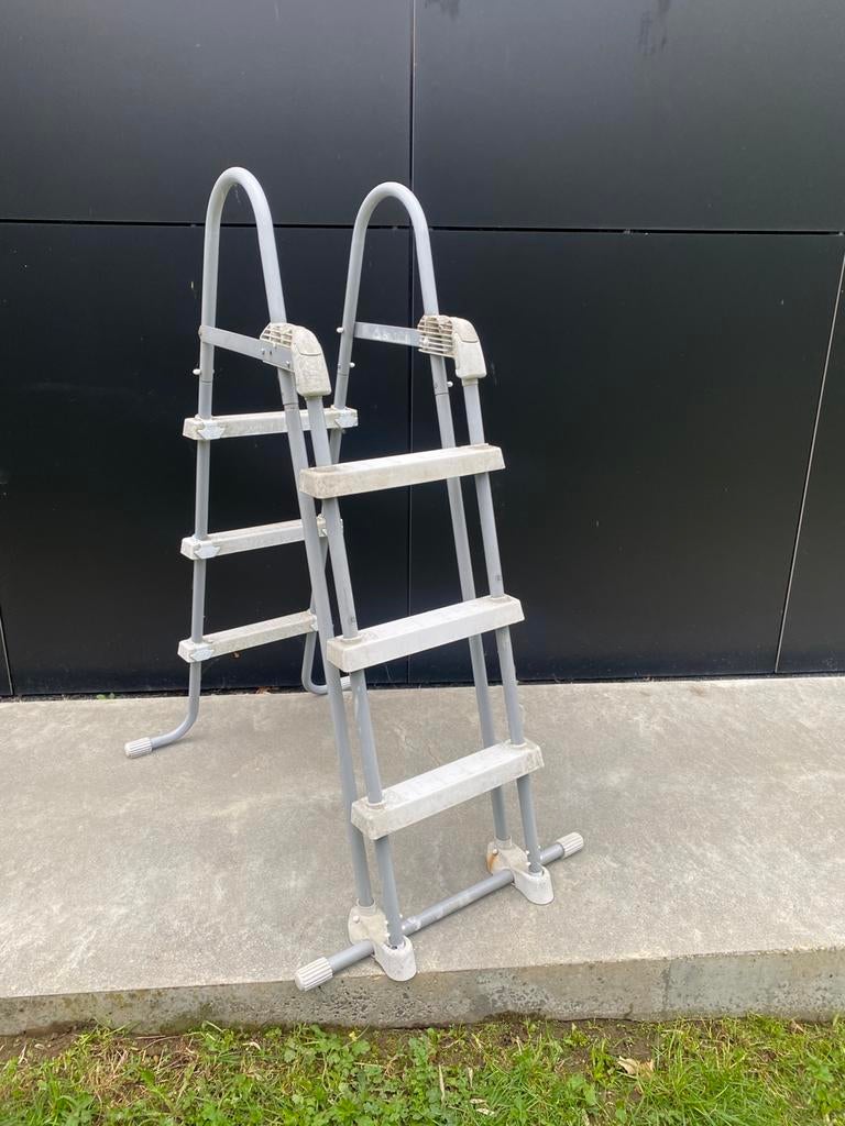 Intex ladder zwembad, Tuin en Terras, Ophalen, Gebruikt, Ladder