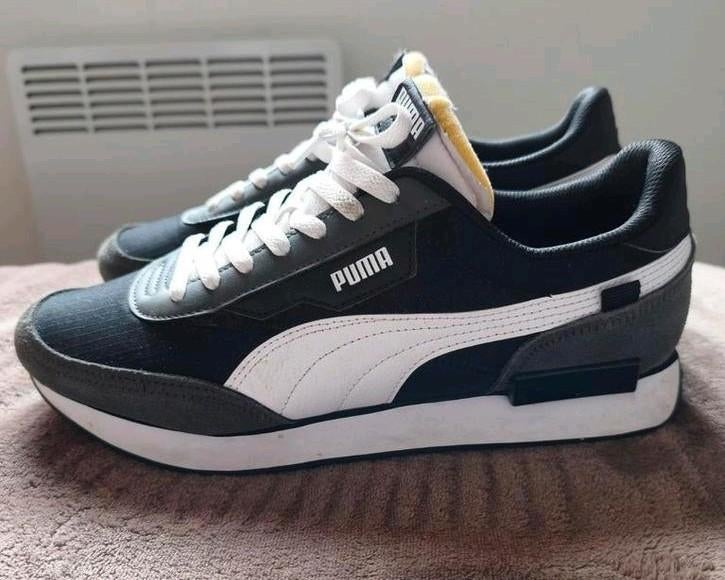 Baskets Puma Future rider - taille 45 - noir/gris/blanc, Vêtements | Hommes, Chaussures, Enlèvement ou Envoi, Comme neuf, PUMA