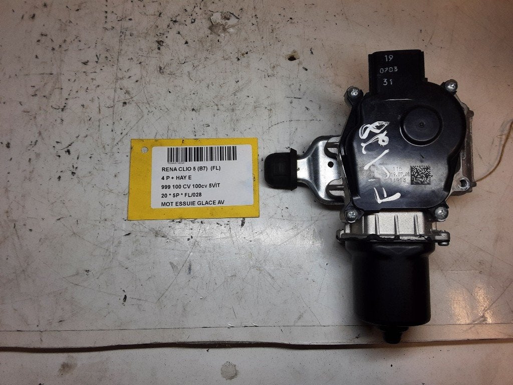 MOTEUR ESSUIE-GLACE AVANT Renault Clio V (RJAB) (01-2019/-), Renault, Utilisé, Peter-Huppertz-Straße 5
51063  Köln, DE, Dialog.deutschland@renault.de