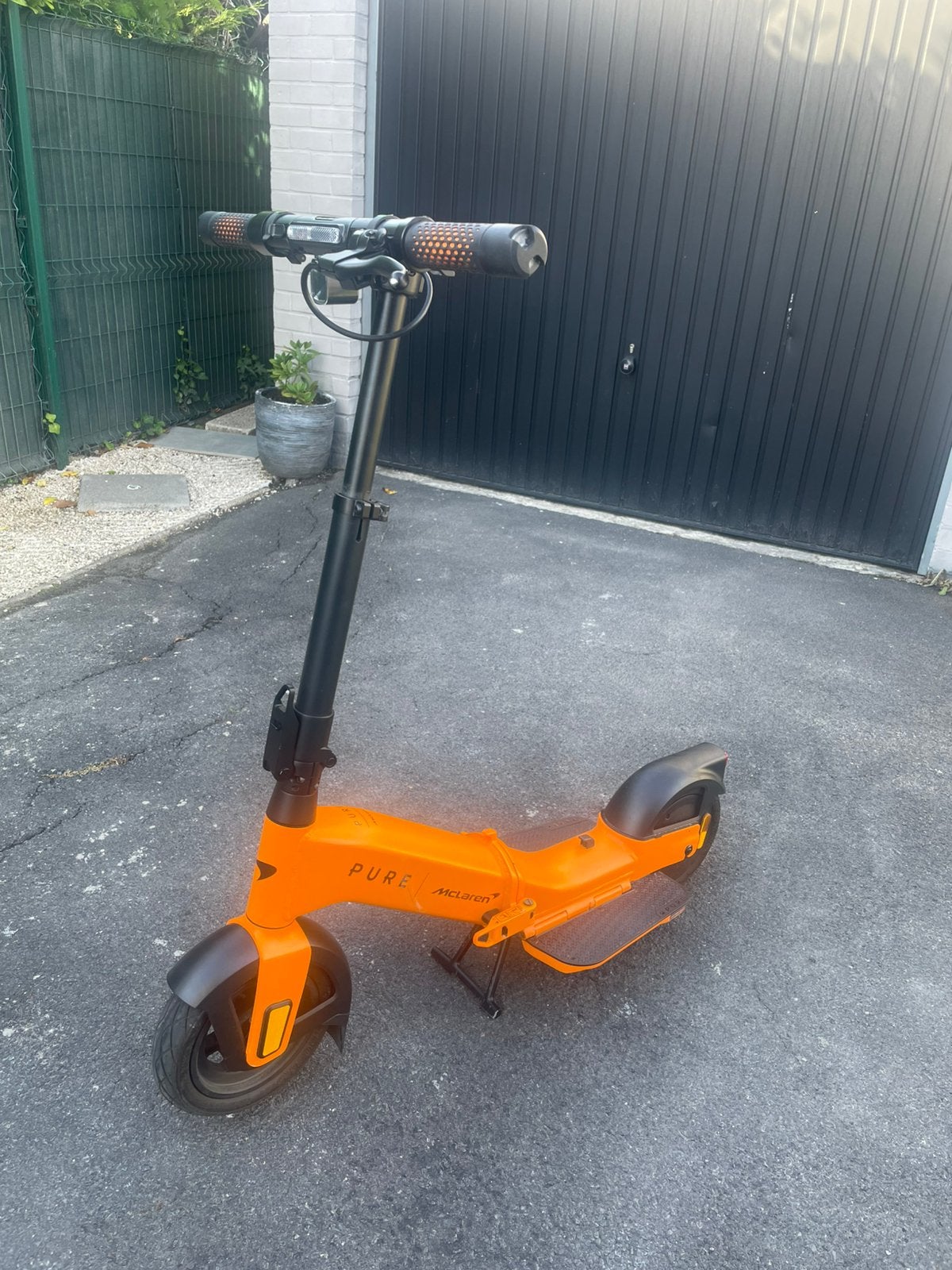 Step: PURE X MCLAREN FLEX PAPAYA met doos te koop, Fietsen en Brommers, Ophalen, Zo goed als nieuw, Elektrische step (E-scooter)