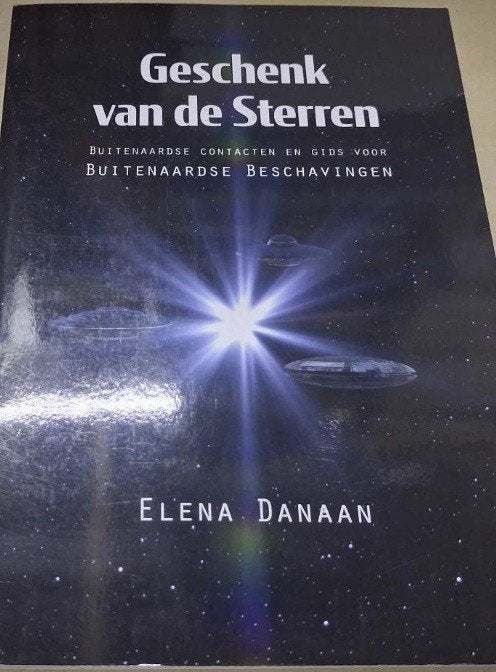 Geschenk van de sterren, Elena Danaan, Boeken, Ophalen of Verzenden, Zo goed als nieuw