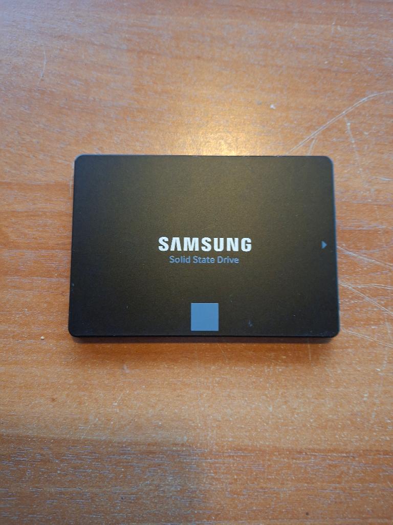SSD Samsung 250 Go, Enlèvement, Utilisé, Samsung, SSD