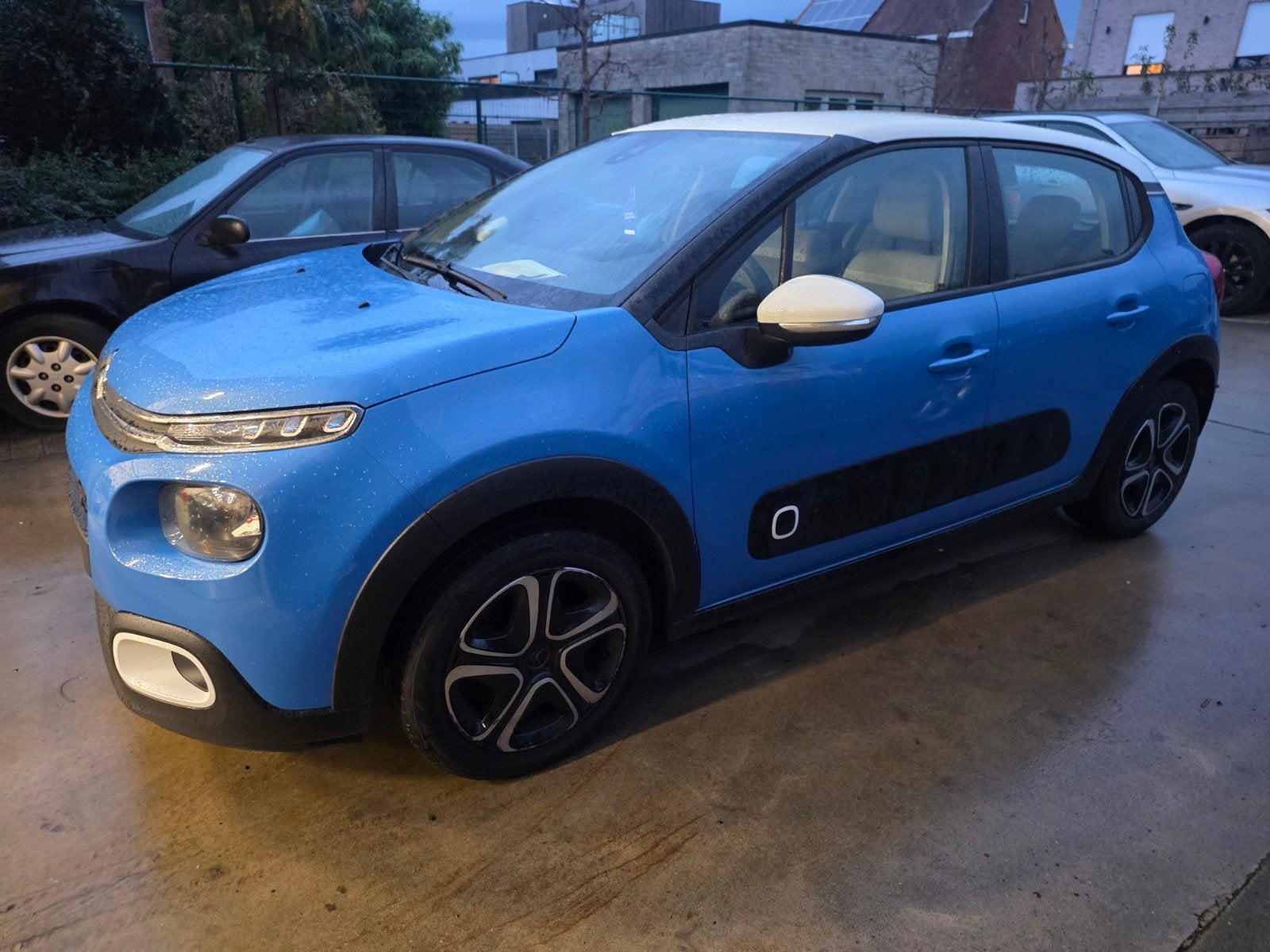 CITROĔN C 3 ️BENZINE, Auto's, Euro 6, https://public.car-pass.be/vhr/e1c79002-23d0-4cc0-bdf3-9ae6b69690, Bedrijf, Handgeschakeld