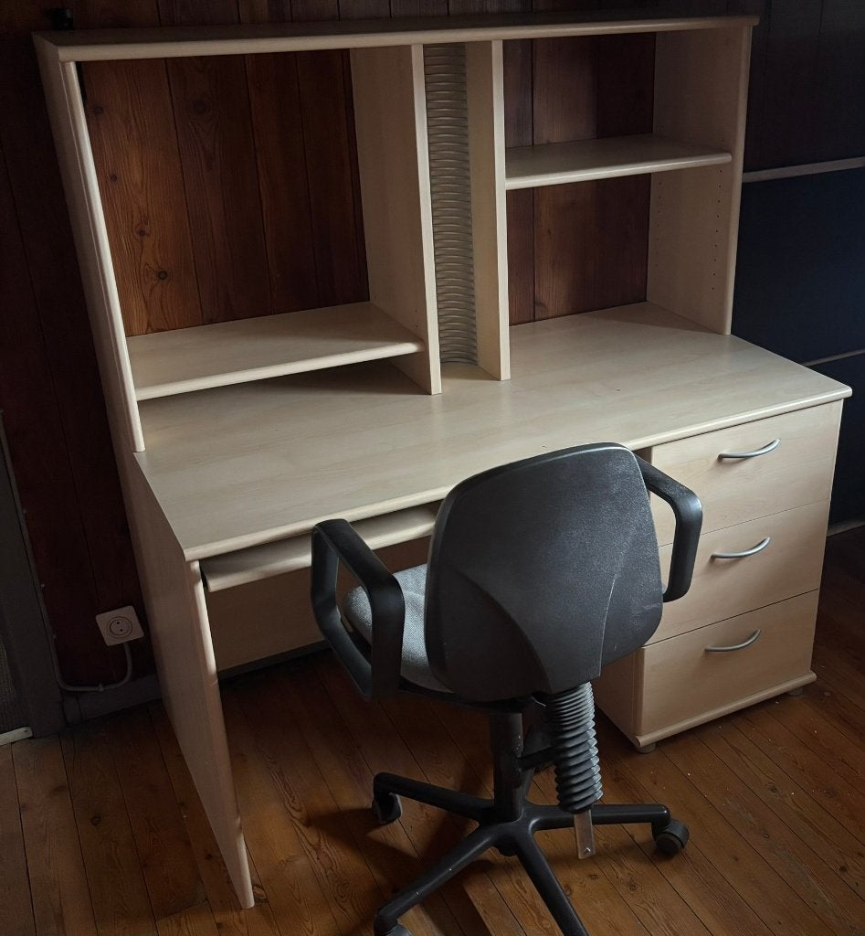 Eikenhouten bureau voor student, Ophalen, Gebruikt, Met lades, Spaanplaat of MDF