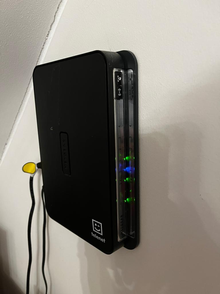 Netgear WNDR4300-TN (Telenet) Access point, Computers en Software, Ophalen of Verzenden, Zo goed als nieuw