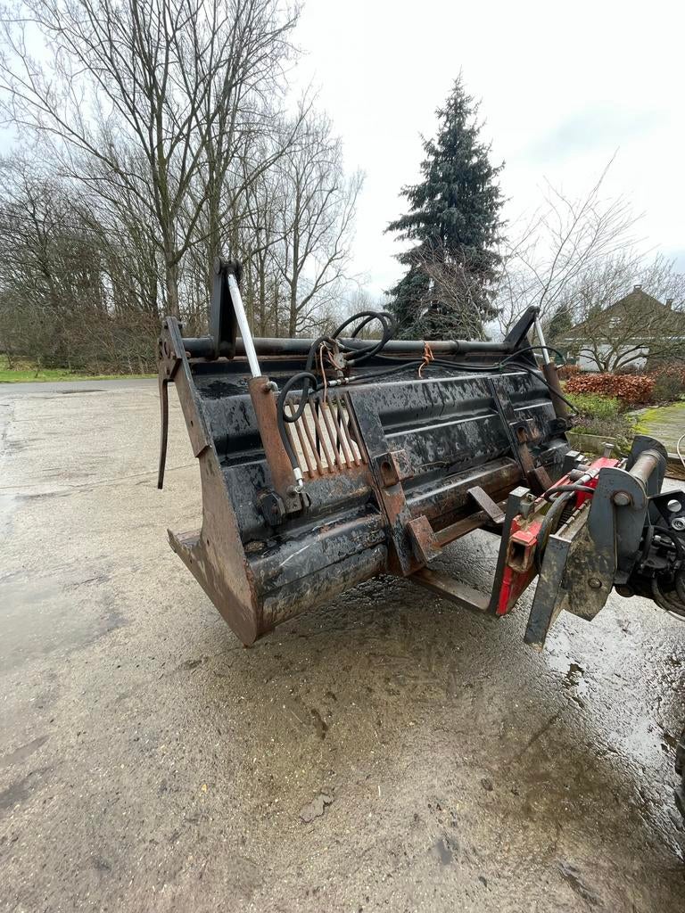 Pelikaanbak merlo, Zakelijke goederen, Ophalen, Verreiker