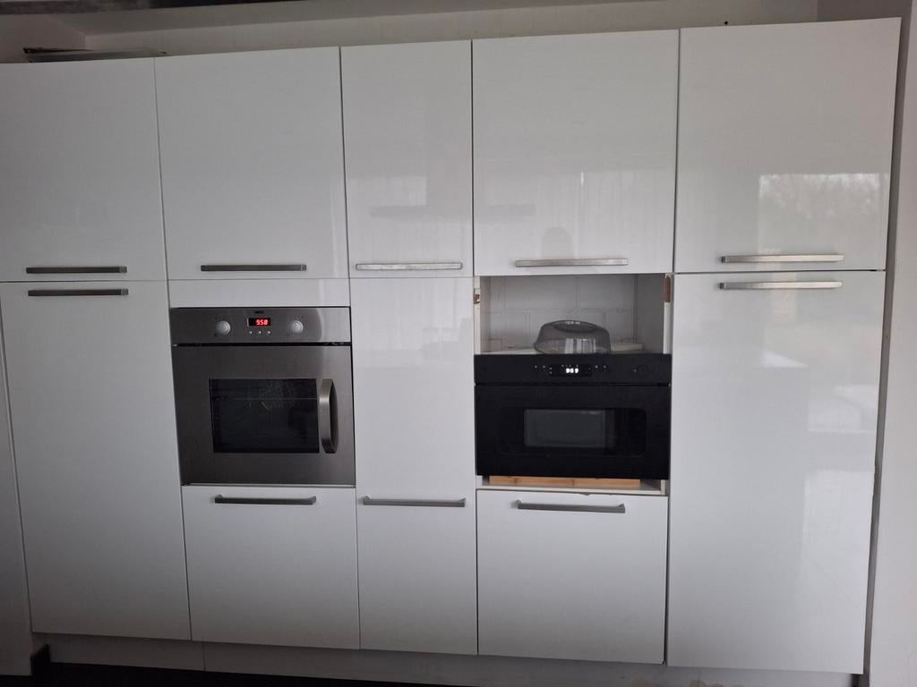 Moderne witte ikea Faktum keuken zelf af te breken in Aalter, Avec îlot, Enlèvement, Blanc, Cuisine à mur double