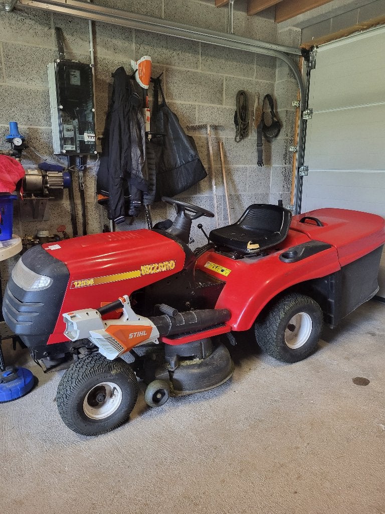 Tracteur tondeuse, Ophalen, Cirkelmaaier, Gebruikt, Wisard