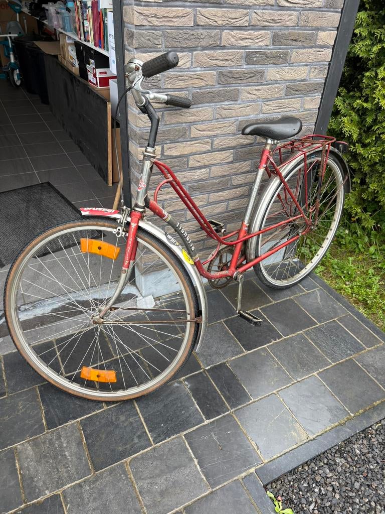 Damesfiets technisch ok. Ideaal voor op kot of student, Ophalen, Zo goed als nieuw