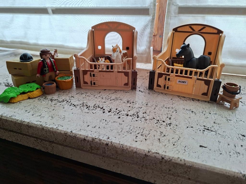 Playmobil twee paardenstallen, Ophalen, Gebruikt, Los Playmobil