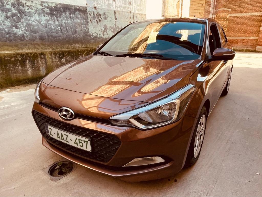 Hyundai i20 1.2i 2017 Essence Airco, Autos, Hyundai, Achat, Euro 6, Boîte manuelle, Noir