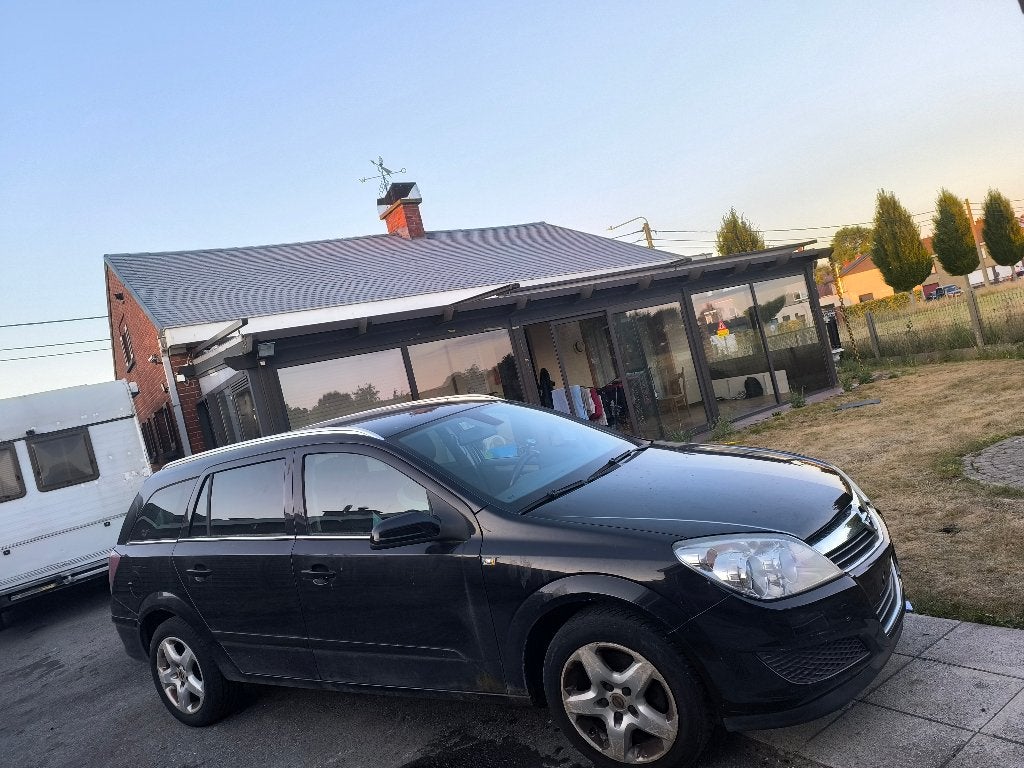 Opel astra, Auto's, Opel, 4 cilinders, Zwart, 5 deurs, Particulier