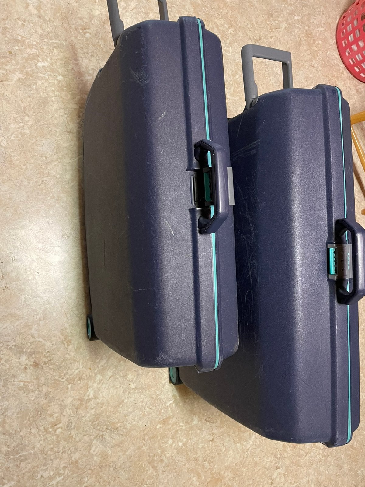 Deux valises Samsonite, Bijoux, Sacs & Beauté, Enlèvement, Comme neuf, Clé