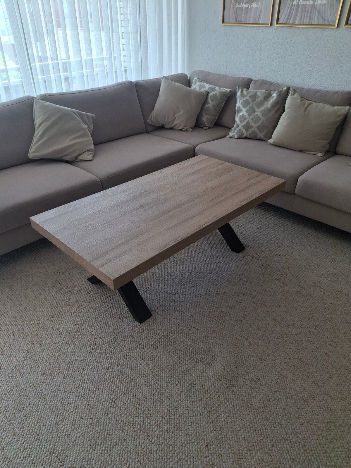 Salon Tafel, Ophalen