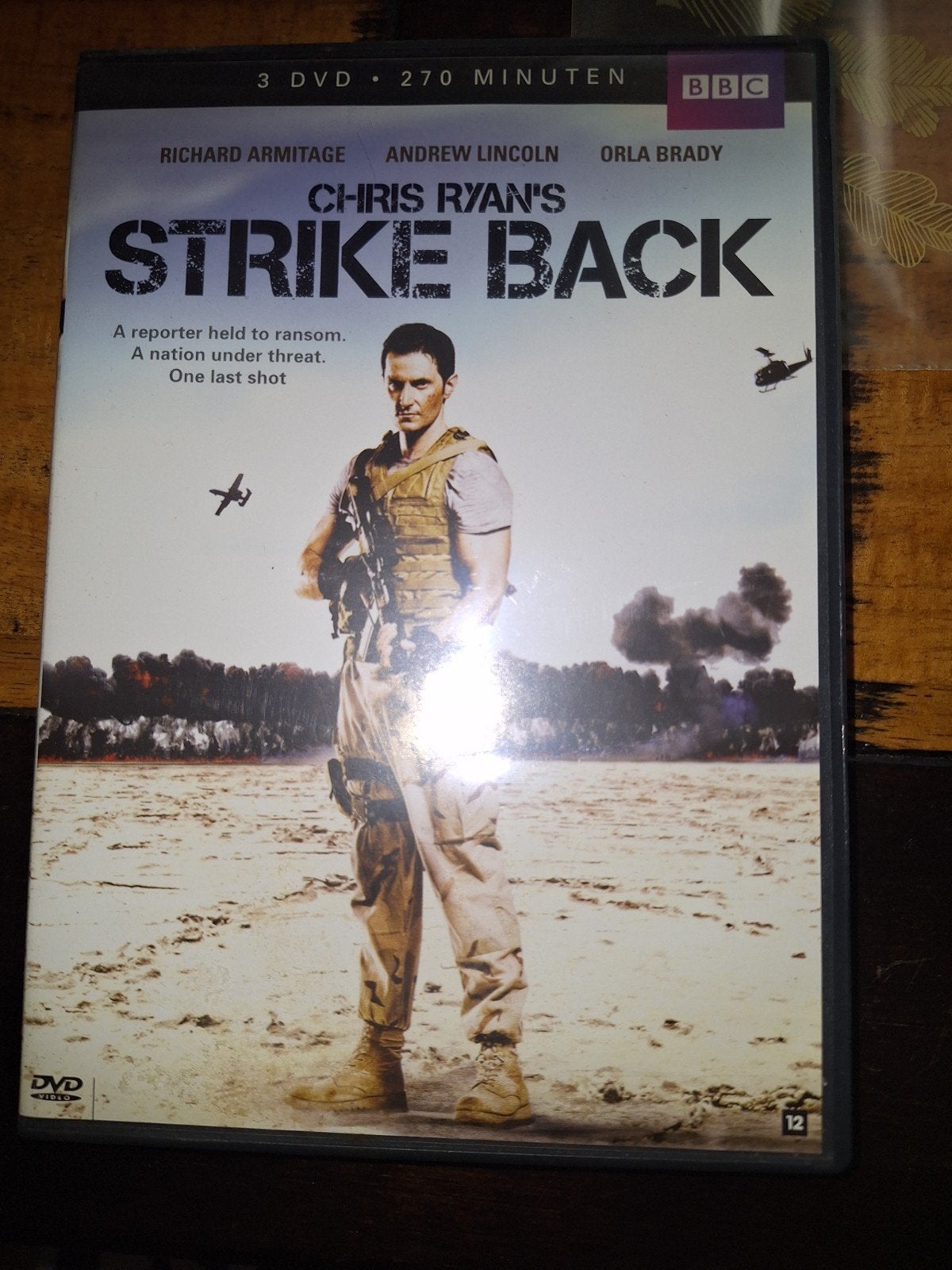 Chris Ryan's Strike Back - BBC DVD (3 afleveringen), Enlèvement ou Envoi